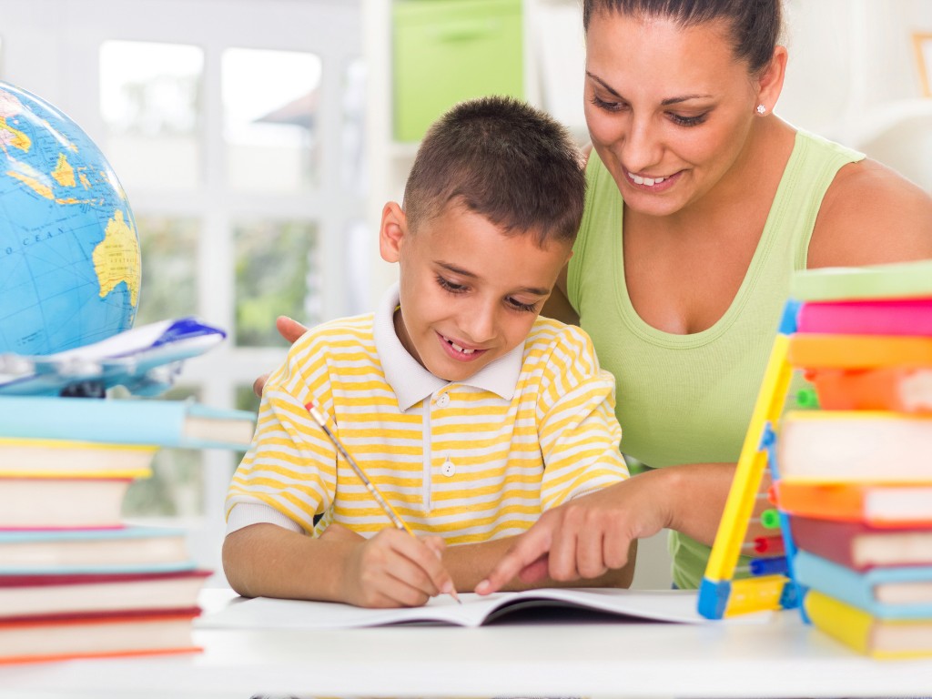Como ajudar seu filho a ter sucesso na escola- incentivo